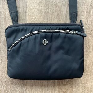 Lululemon Athletica Black Belt Bag with Adjustable Straps